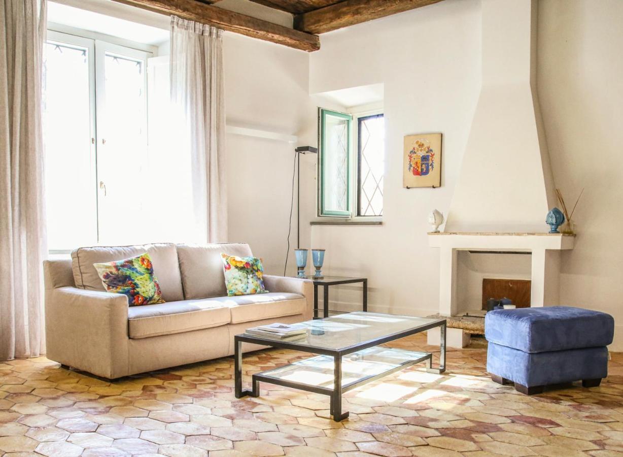 Residenza Ucci Ali Villa โครโตเน ภายนอก รูปภาพ